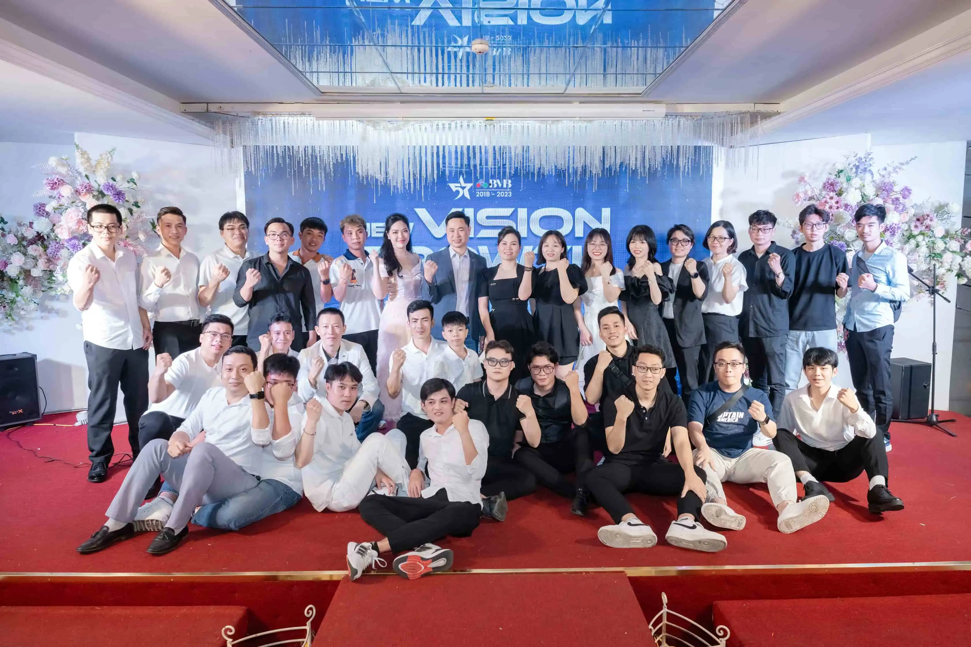 Interfaccia della piattaforma BDMbet che mostra slot machine e giochi live casino